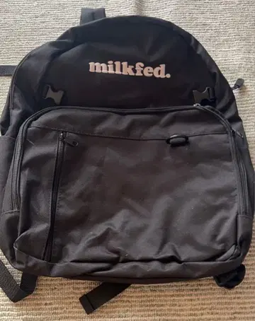 milkfed. 밀크페도 블랙 블랙 컬러 백팩