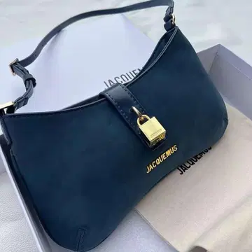 JACQUEMUS 블랙 숄더백