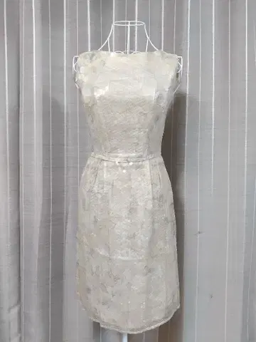 조르지오 아르마니 아이보리 스팽글 레이스 드레스