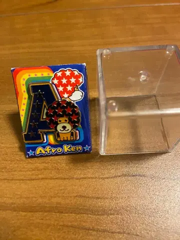 헤이세이 레트로 아프로견 브로치 핀 배지