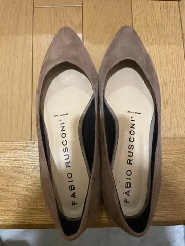 [미사용에 가까운] FABIO RUSCONI 펌프스