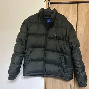 Champion 블랙 다운 자켓 M 사이즈
