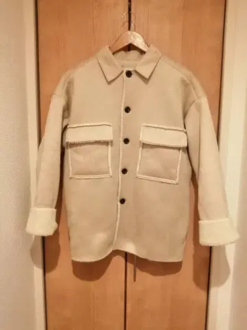 센스 오브 플레이스 어반 리서치 무스탕 보아 자켓 아이보리 M