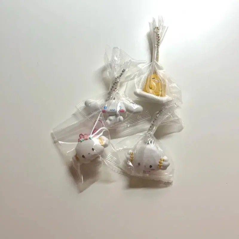 산리오 납작 마스코트 가챠 키링 시나모롤 구데타마 코기뮹 위시미멜 교환
