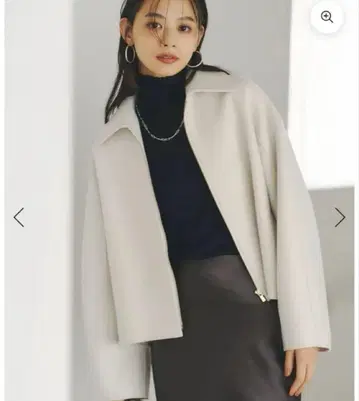 택 포함 미사용 새상품  리버 울 숏코트