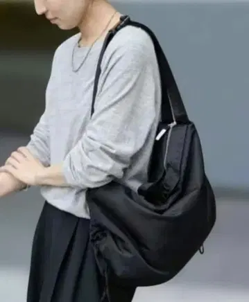 NOMADIS FRAMeWORK BASQUE BOY 숄더백 블랙