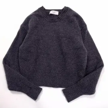 [ 새상품급 ] 24년제 슬로브 이에나 echecs 크루넥 풀오버 워셔블