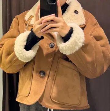 무스탕 코트 브라운 아이보리