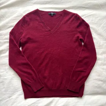새상품급 UNIQLO 유니클로 캐시미어 100% V넥 스웨터 버건디 M
