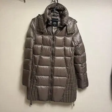 타트라스 레어 사린 다운 코트 베이지 A라인 경량 [하자 있음]