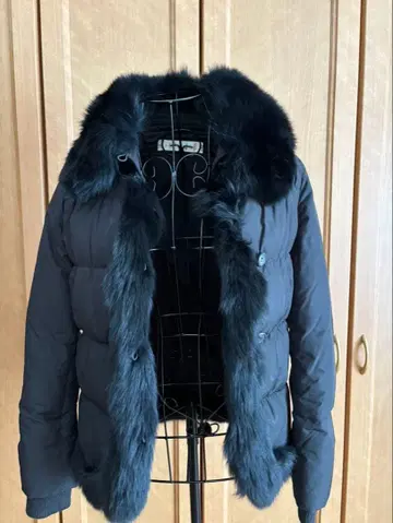 GRAN EGOIST 블랙 다운 자켓 인조 모피 포함