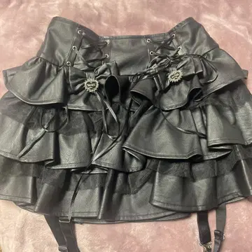 Qooza 블랙 프릴 미니 스커트