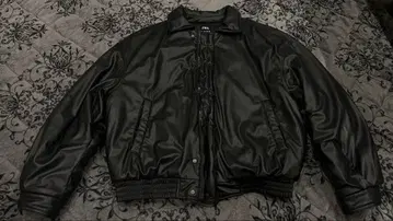 ZARA 레더 봄버 자켓 블랙