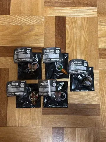 주토피아 메지루시 액세서리 캡슐 토이 5종 세미 컴플리트