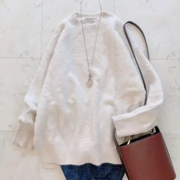 새상품급 유나이티드 애로우즈 폭스 캐시미어 크루넥 니트