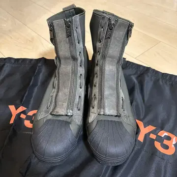 [거의 미사용] Y-3 카키 컬러 하이컷 스니커즈