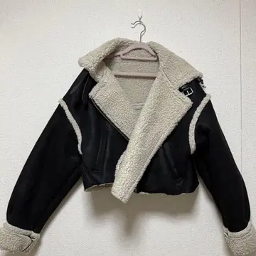 EVRIS 에브리스 숏 보아 블루종