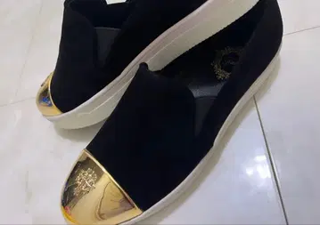 Rady 스웨이드 블랙 슬립온 M size