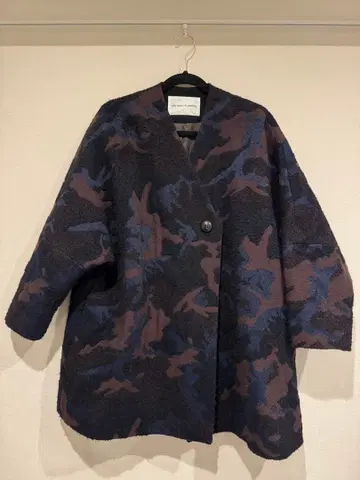 LIFE WITH FLOWERS 오버 사이즈 밀리터리 패턴 겨울 코트