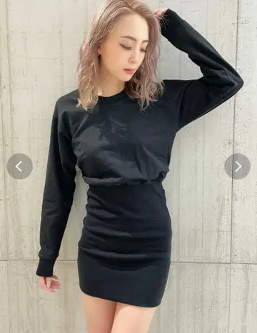 백 오픈 맨투맨 원피스 블랙