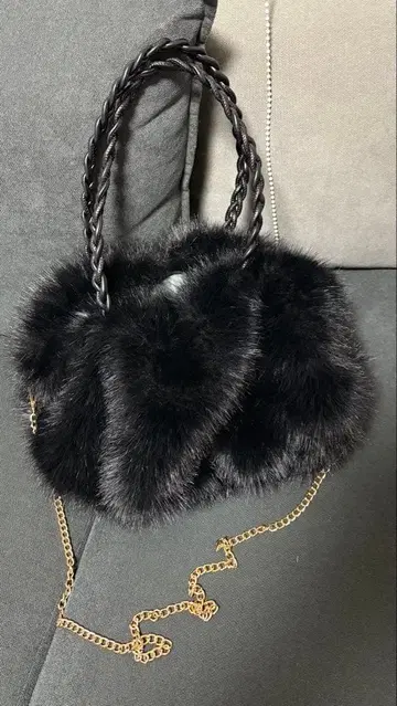 블랙 퍼 숄더백 2way