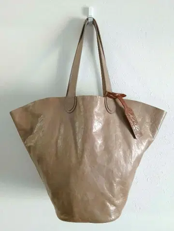 ANITA BILARDI 버킷형 가죽 토트백 베이지 천연 가죽