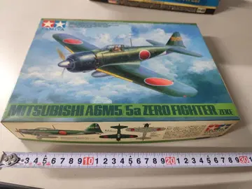 TAMIYA MITSUBISHI A6M5 5a ZERO FIGHTER