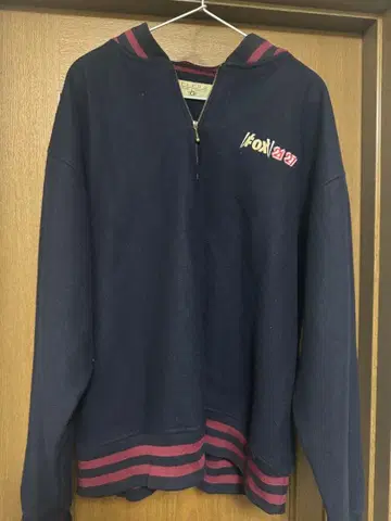 FOX 212 후드 부착 맨투맨