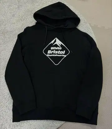 FCRB 화이트 마운티니어링 후드티 브리스톨