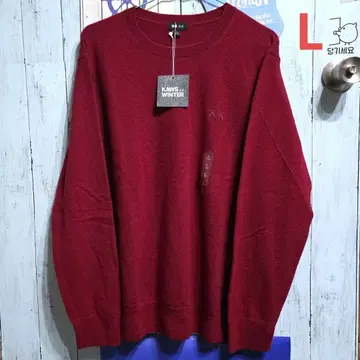 유니클로 kaws 캐시미어 크루넥 스웨터 레드 l