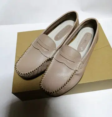 새상품 미사용 HARUTA 베이지 로퍼 23cm