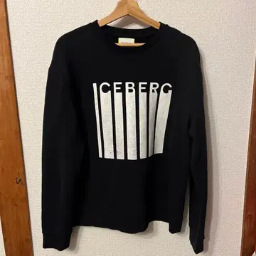 아이스버그 트레이닝복