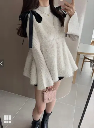 V넥 리본 퍼 페플럼 튜닉