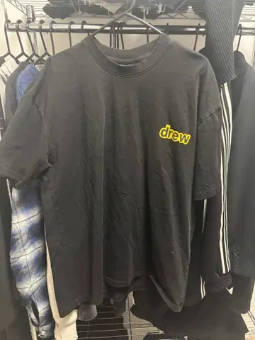 drew 로고 블랙 T셔츠