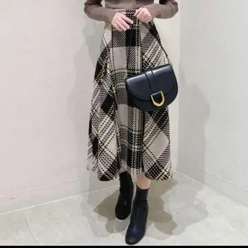 로빙 체크 스커트