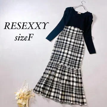 [ 새상품급 ] 리젝시 숄더 오픈 머메이드 니트 원피스 긴팔 체크