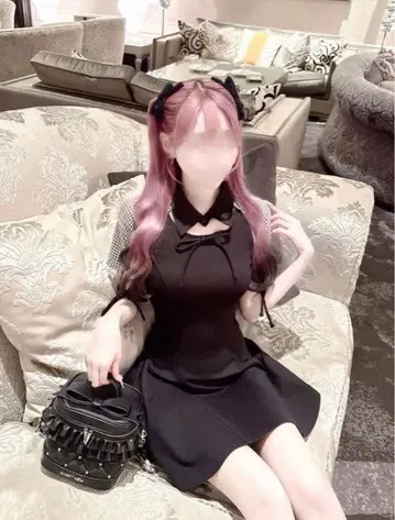 HONEYMEW 슬릿 앙상블 원피스 블랙