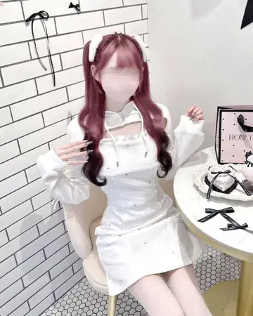 Honeymew Luv 맨투맨 앙상블 후드티 원피스