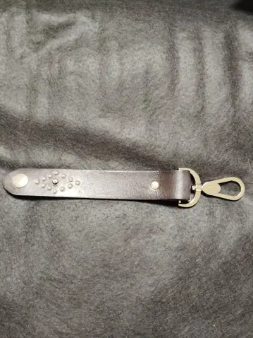 가죽 스터드 키링