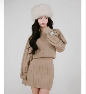 다리치 하트 오픈 니트 미니 원피스