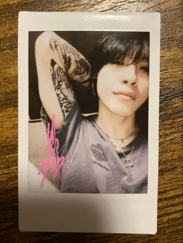 어제 찍은 폴라로이드