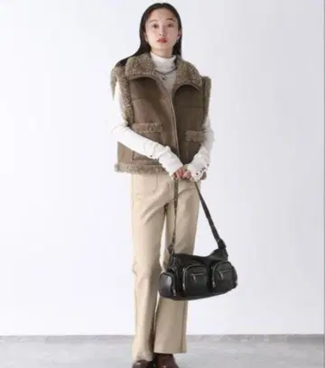 리버서블 무스탕 베스트 JEANASIS