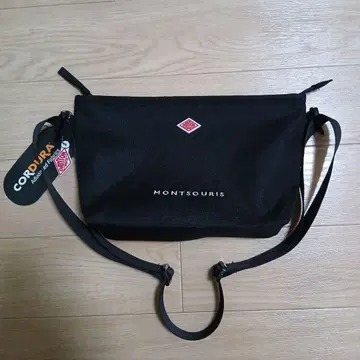 [ 미사용 새상품 ] 단톤 모스리 숄더백 블랙