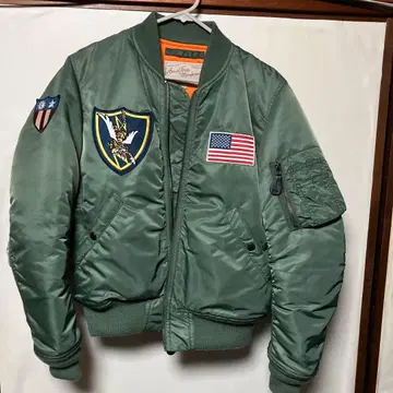 AVIREX 플라이트 자켓 M 사이즈