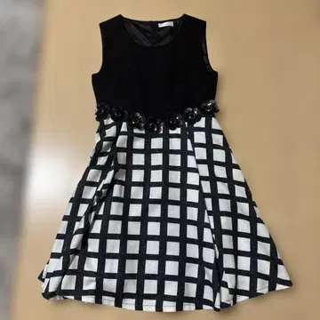 새상품급 Cherry Ann 슬리브리스 원피스 블랙 체리앤