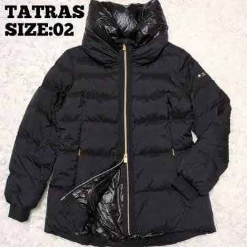 TATRAS BRISA 골드 금장 장식 다운 코트 로고 패치 블랙 02