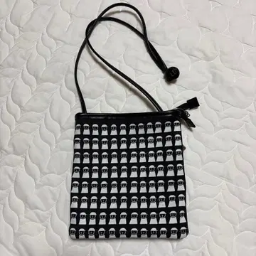 피코네 숄더백 (사선 가능)