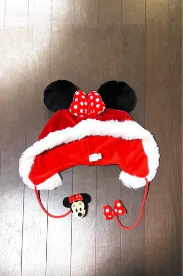미니 마우스 귀 달린 빨간 모자
