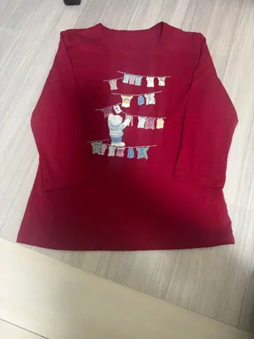 마드모아젤 논논 시로쿠마 긴팔 T셔츠 빨간색