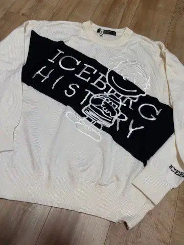 새상품급 ICEBERG 스웨터